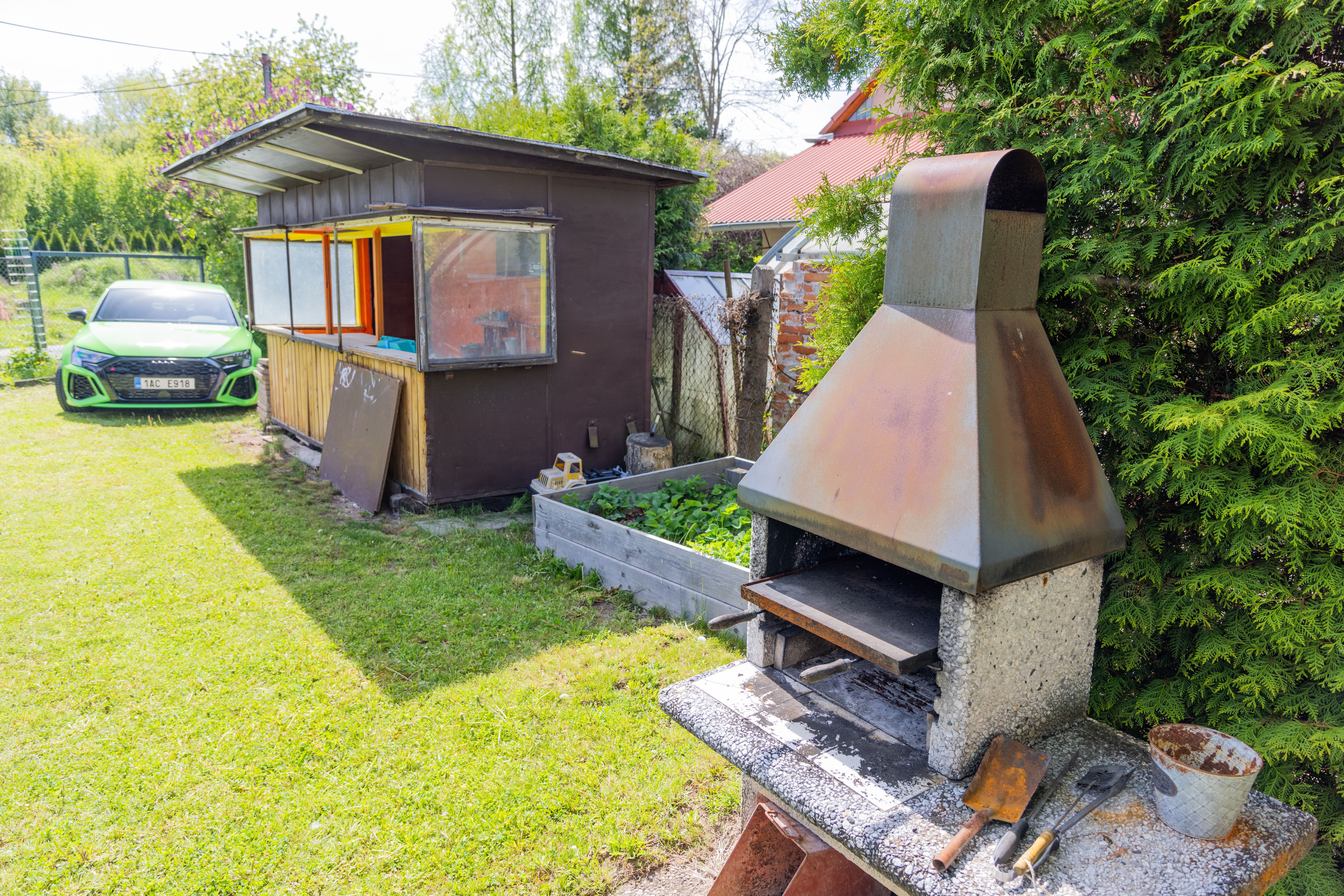 Krásná chata v Jeníkovicích poblíž Hradce Králové-5